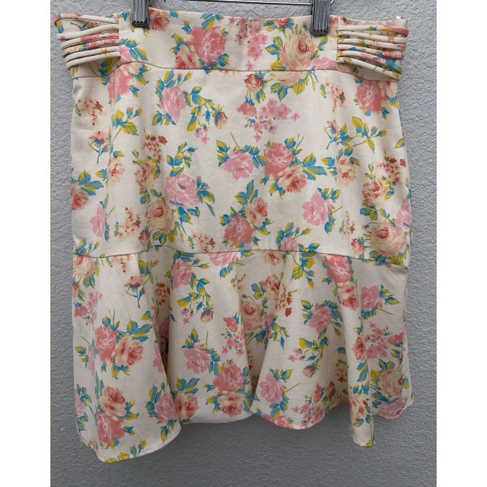 NWT Zara Floral Printed Ruffle Mini Skirt Side Strap Detail Feminine Romantic‎ M